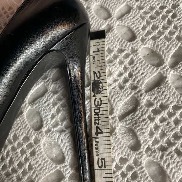 BLAKE SCOTT NELLIE BLACK ROUND TOE LEATHER PUMPS 7M - Picture 5 of 10